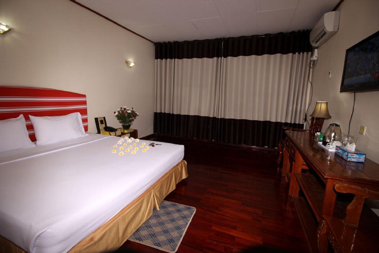 Myanmar Life Hotel Yangon Exterior foto