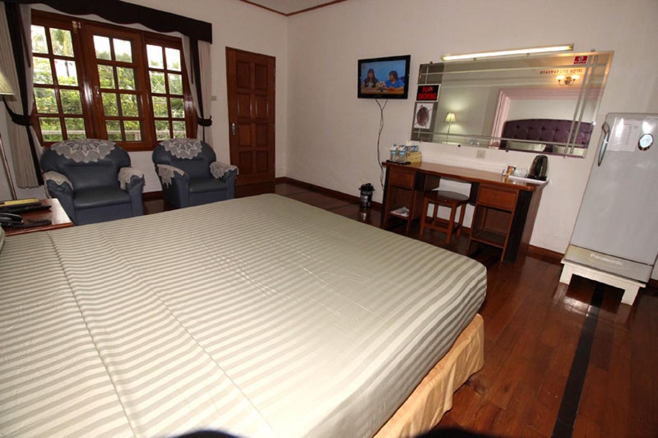 Myanmar Life Hotel Yangon Exterior foto