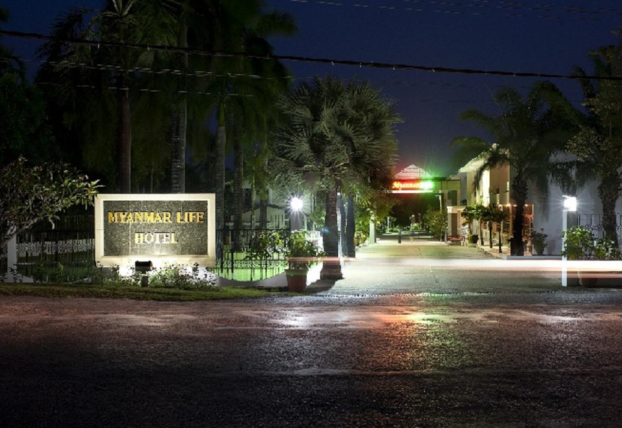 Myanmar Life Hotel Yangon Exterior foto