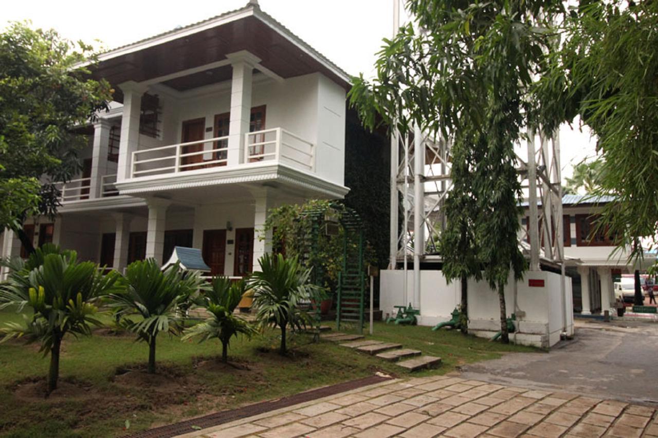 Myanmar Life Hotel Yangon Exterior foto