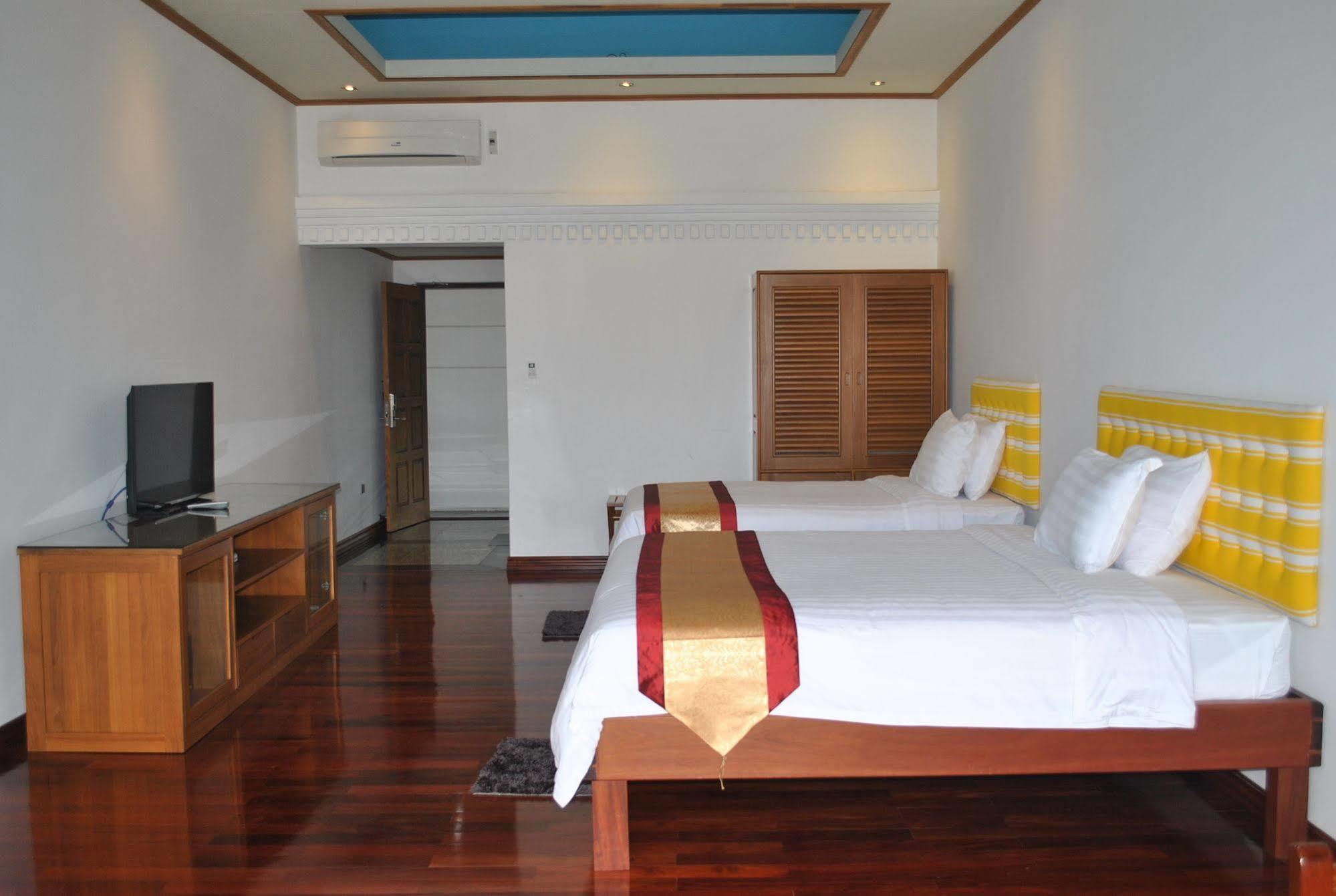 Myanmar Life Hotel Yangon Exterior foto
